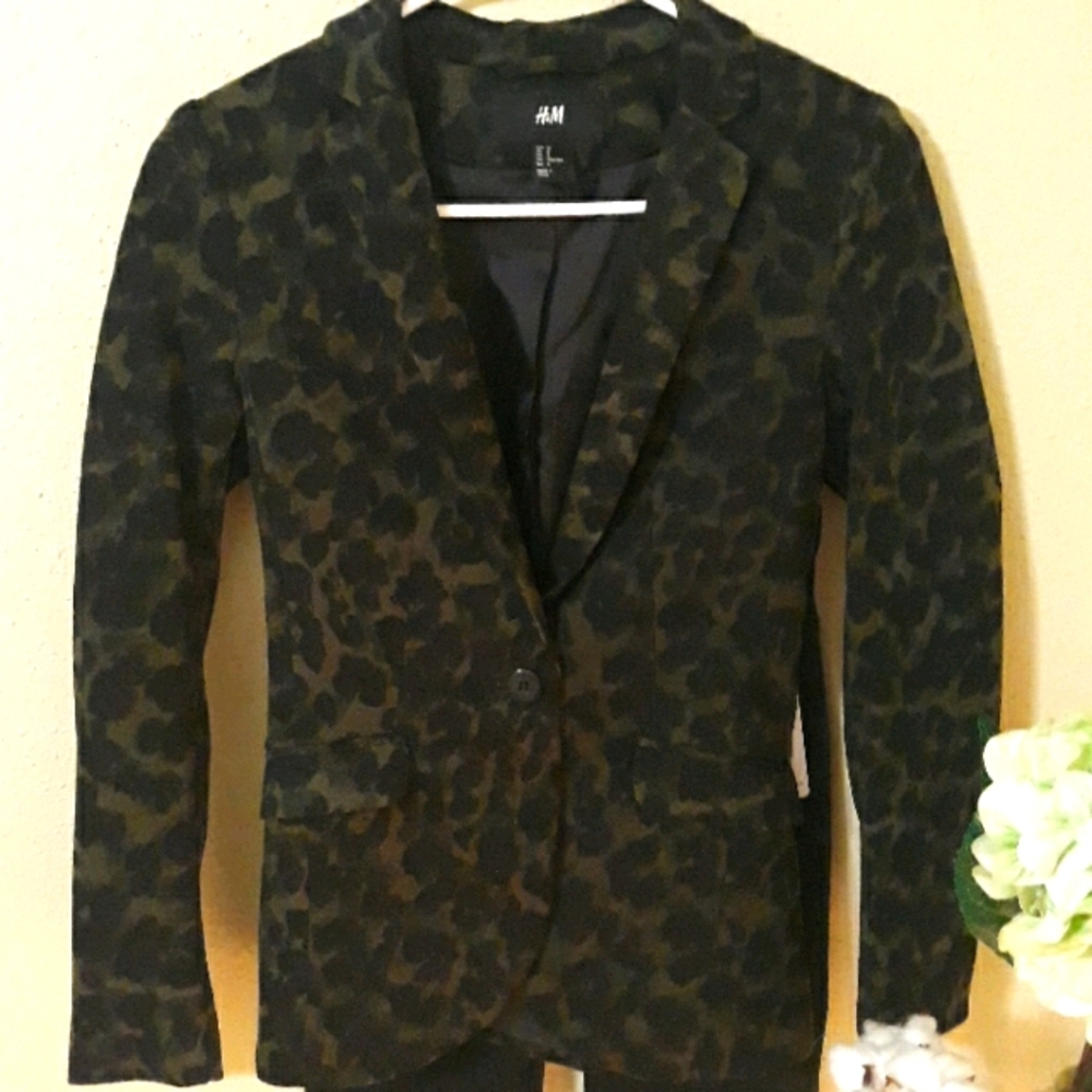 H & M Dark Cheetah Print Special Edition Blazer
